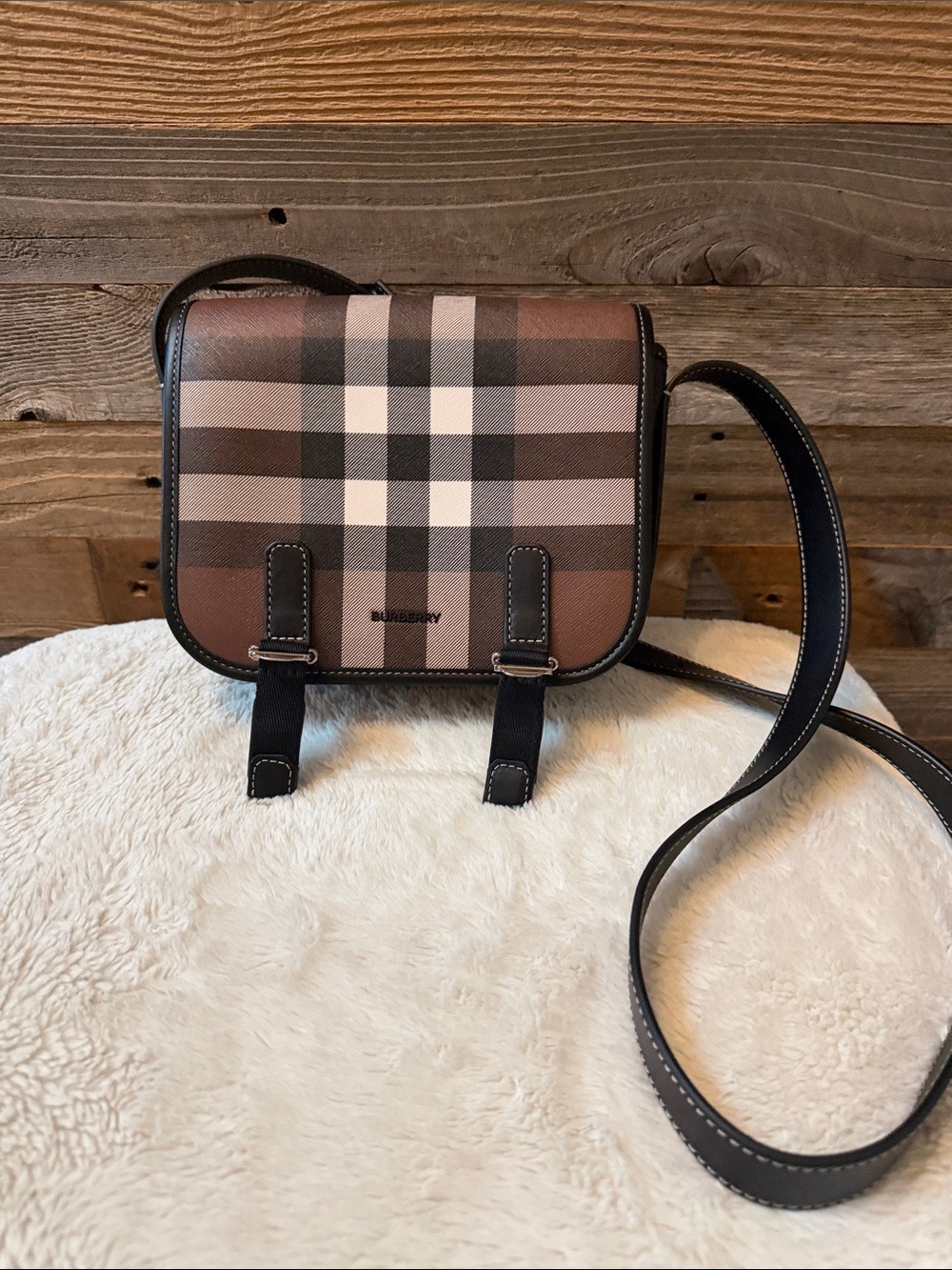 Burberry Brown and Black Checked Messenger Bag Unisex - Picture 2 of 14